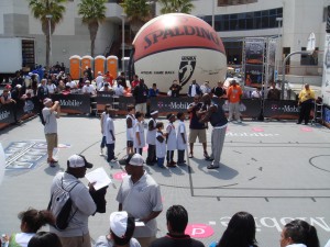 Adonal-Foyle-Basketball-Huddle-With-Kids-NBA -Nation